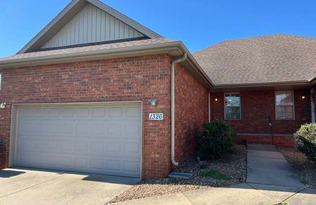 2 Bed, 2 Bath Patio Home in Parkcrest photos photos