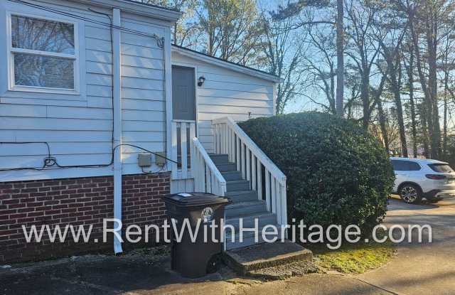 WOW! GREAT 1 BEDROOM / 1 BATH APARTMENT ON THE BACK OF BEAUTIFUL HISTORICAL HOME/ TOTALLY RENOVATED! Gallery 2