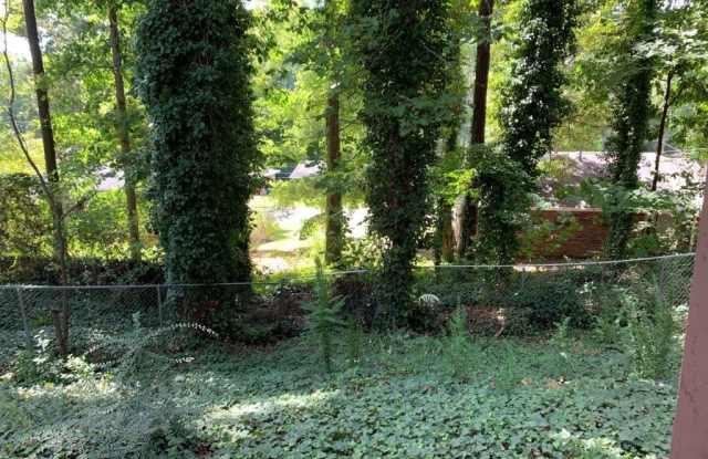 1042 Ascot Court Gallery 3