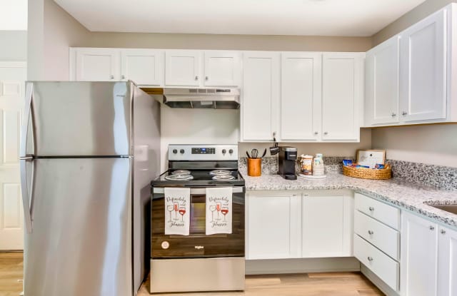 Oak Pointe Apartments Gallery 3