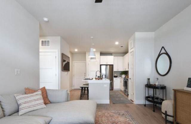 15538 Interplace Rd Gallery 1