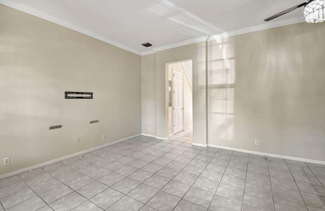 608 NW 25TH Avenue Gallery 3