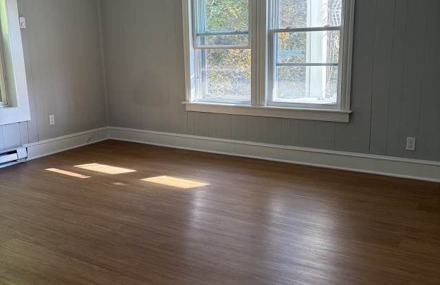 393 Riverside Avenue photos photos