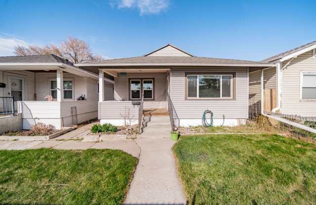 3 bed 1 bath home recently renovated. photos photos