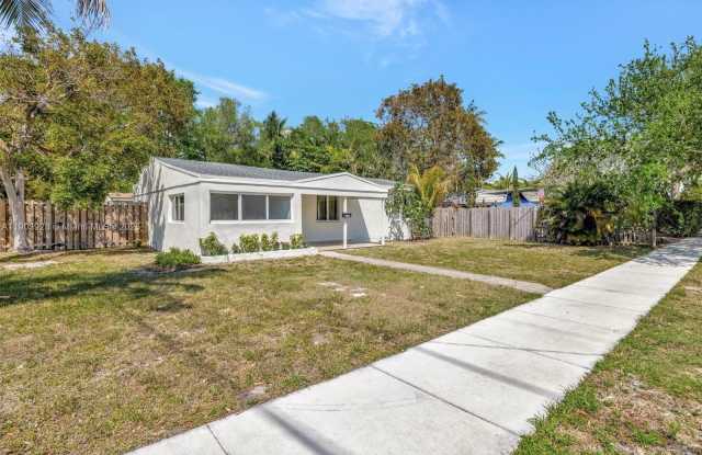 843 SW 20th St photos photos