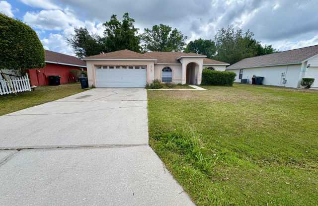 Beautiful 3-Bedroom Kissimmee Home with Spacious Backyard & Prime Location! photos photos