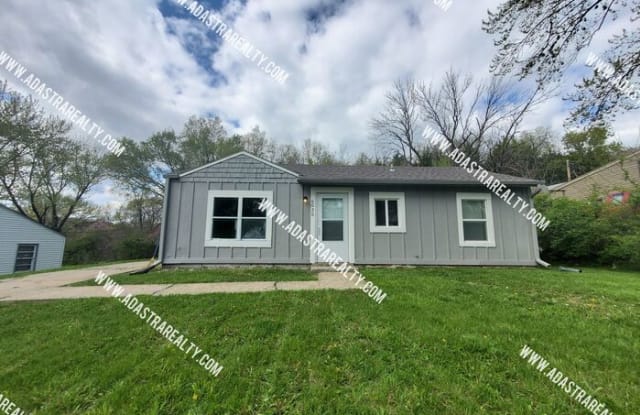 6020 Freeman Avenue - 6020 Freeman Avenue, Kansas City, KS 66102