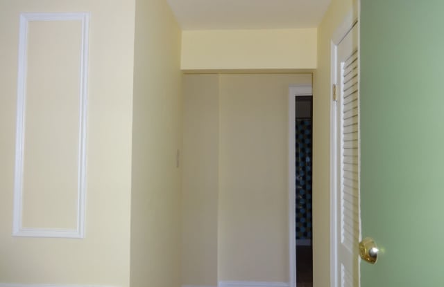 18907 SMOOTHSTONE WAY #6 Gallery 3