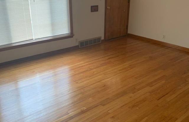 24250 Puritan Gallery 4