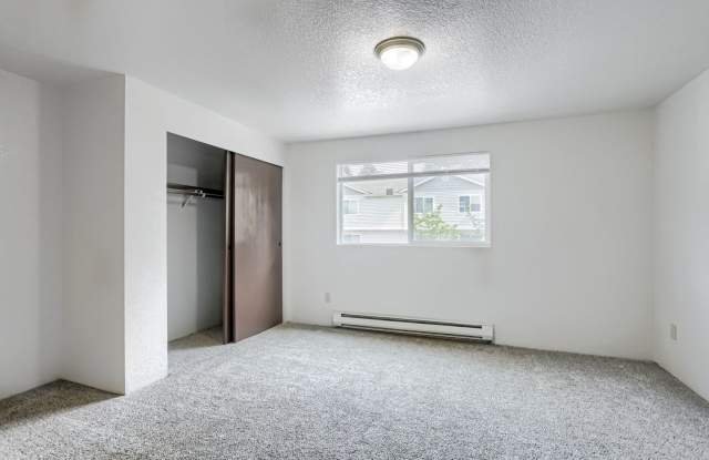 2-Bedroom Townhome with Updated Kitchen + In-Unit Washer & Dryer Gallery 3