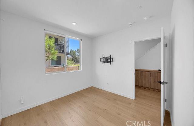 32078 Paseo Vibrantre Gallery 2