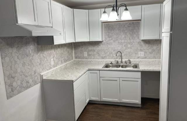 405 E Oldtown Rd - 405 East Oldtown Road, Cumberland, MD 21502