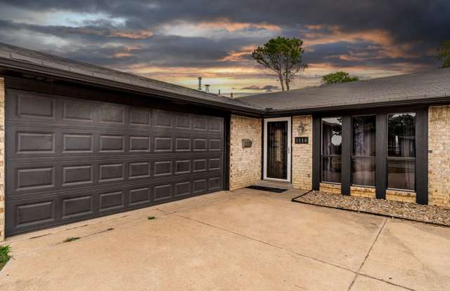 3 Bedroom Rental with Gameroom! Gallery 4