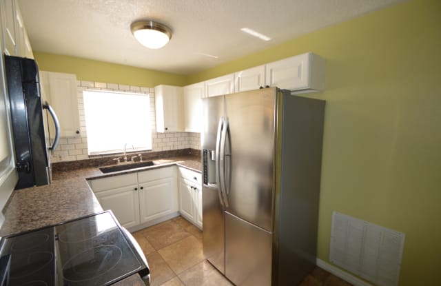 918 Halifax Dr Gallery 2