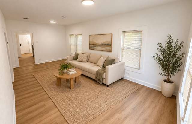 Refreshed 3-Bedroom Silsbee Home on About One-Third of an Acre Gallery 4