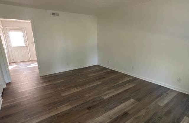 204 Highway 52 East - C photos photos