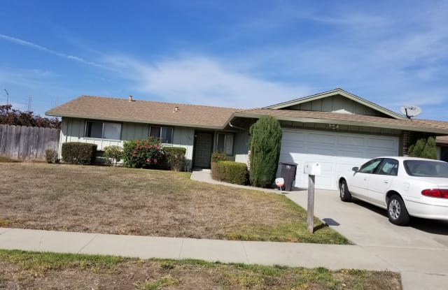 903 Estrada Wy. - 903 Estrada Way, Salinas, CA 93907
