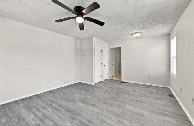 3510-3512 Parker Gallery 3