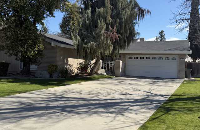 1304 La Puente Drive photos photos