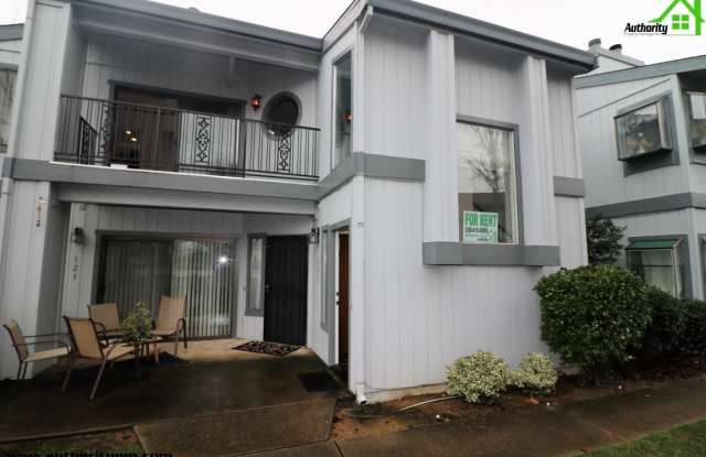 426 Ridgecrest Trl - 3 Minutes from Everything - Close to the River Trail System. - 426 Ridgecrest Trail, Redding, CA 96003 426 Ridgecrest Trl - 3 Minutes from Everything - Close to the River Trail System. - 426 Ridgecrest Trail, Redding, CA 96003