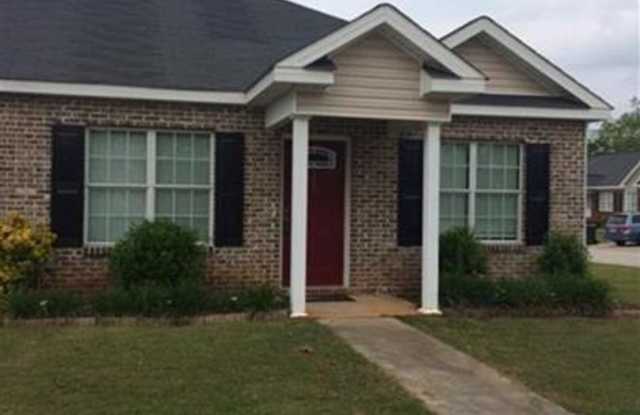 Townhome Living Made Easy: Your 2-Bed, 2-Bath Retreat is Here! photos photos