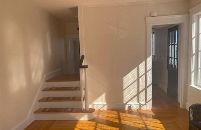 18 Blaisdell Avenue Gallery 2