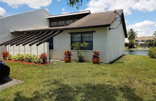 1361 Sandpiper Blvd photos photos