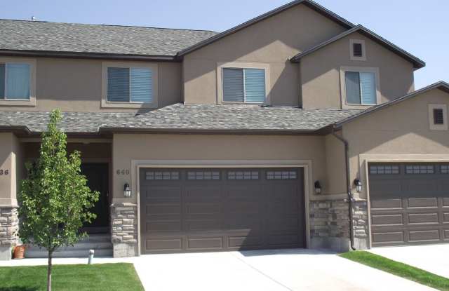 Luxury 3 Bedroom 2.5 Bath with Upscale Amenities for Rent Tremonton, Utah - 200 1200 South, Box Elder County, UT 84337