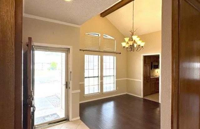 2506 Crestedge Drive Gallery 4