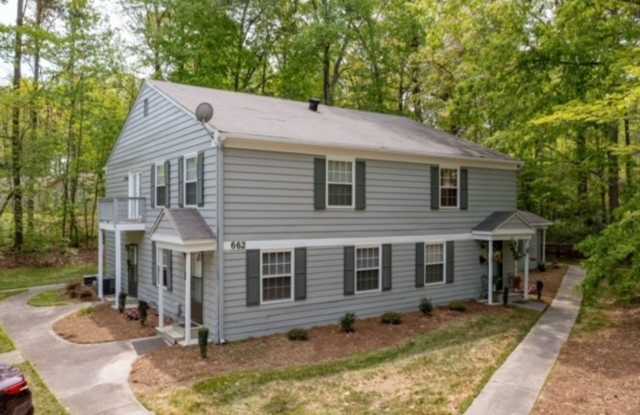 Renovated charming 2 bedroom Bloom at Bellemeade! photos photos Renovated charming 2 bedroom Bloom at Bellemeade! photos photos