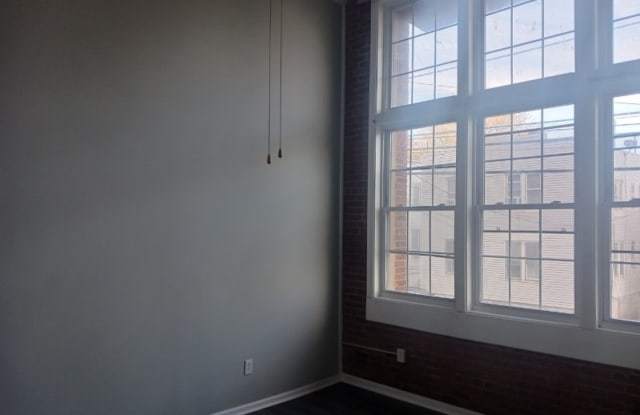 10-28 Courtland St - 10 Courtland Street, Paterson, NJ 07503