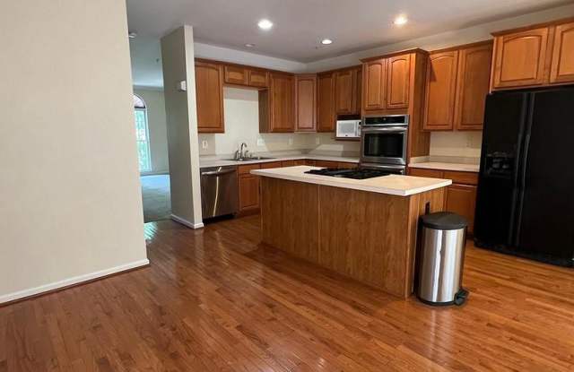 2422 KILLARNEY TER Gallery 3