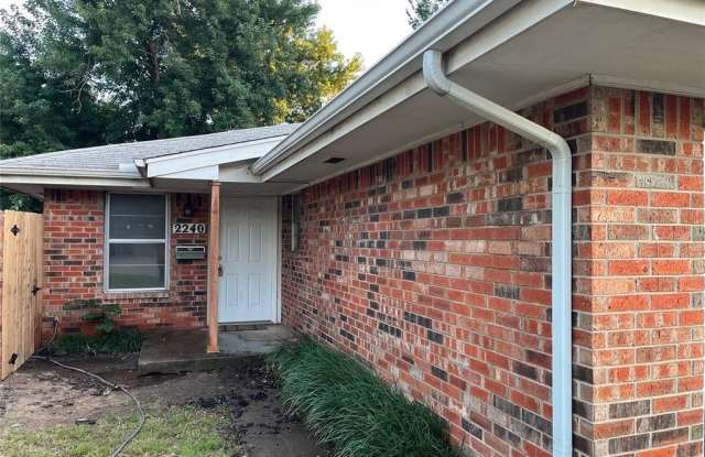 2240 Donna Drive photos photos