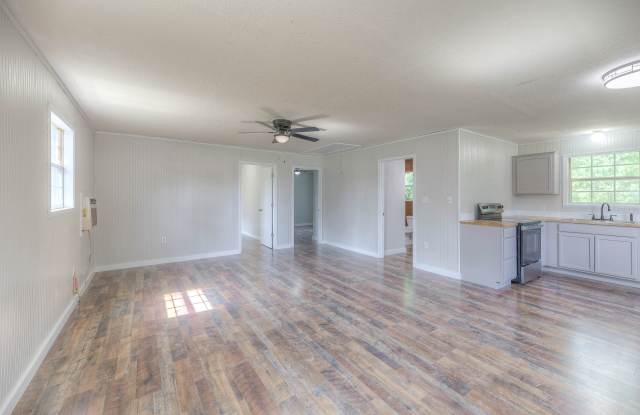 415 East Sherwood Drive Gallery 2