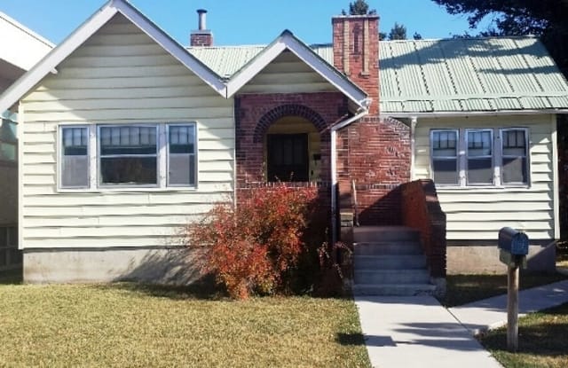 635 S Main St - 635 South Main Street, Kalispell, MT 59901