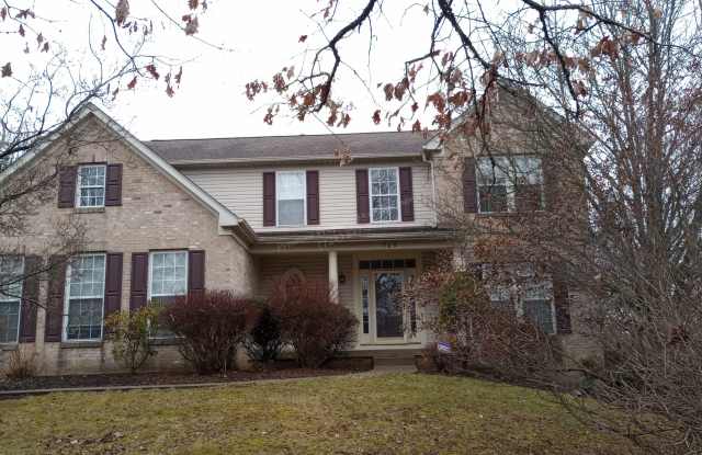 709 Williamsburg Ct Gallery 2