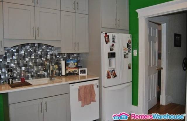 1426 Lowell Boulevard Gallery 4