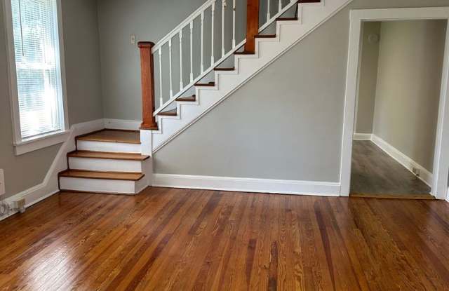 Adorable 3 Bedroom Duplex for $1,800./month photos photos