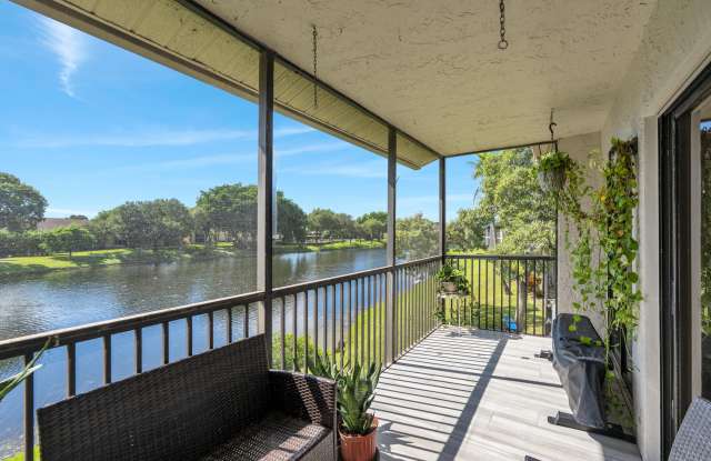 1234 S Military Trail Gallery 2