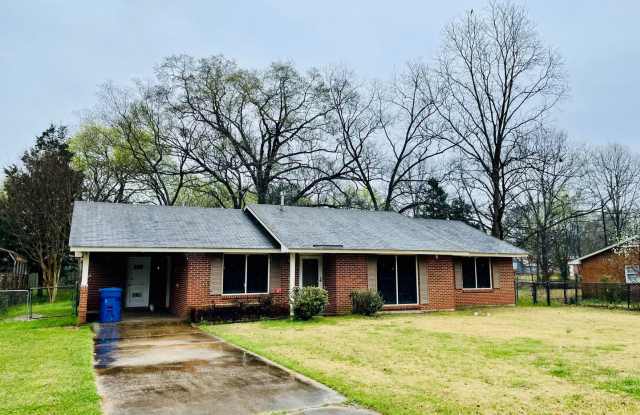 3 Bed, 2 Bath Home in Prattville! - 344 Bedford Terrace, Prattville, AL 36066