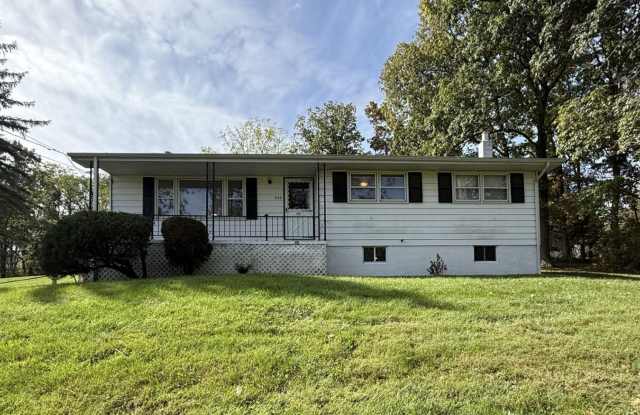 Three Bedroom Bellefonte Ranch - 848 North Harrison Road, Centre County, PA 16823 Three Bedroom Bellefonte Ranch - 848 North Harrison Road, Centre County, PA 16823