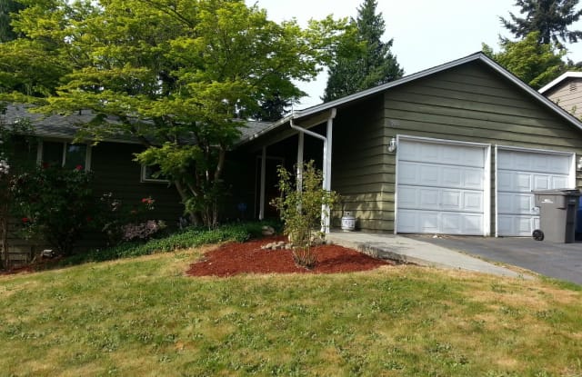 8900 NE 139th St - 8900 Northeast 139th Street, Kirkland, WA 98034
