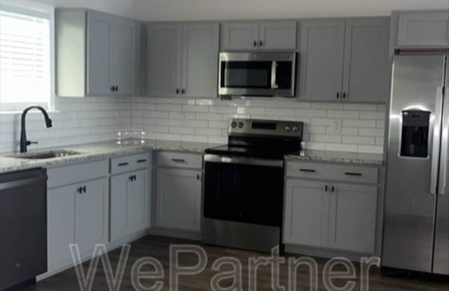 100 Crest Pointe photos photos