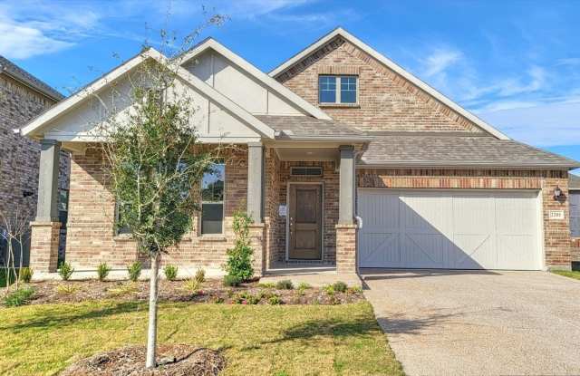 2201 River Trail Gallery 1