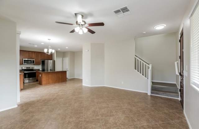2094 South Heron Lane Gallery 4