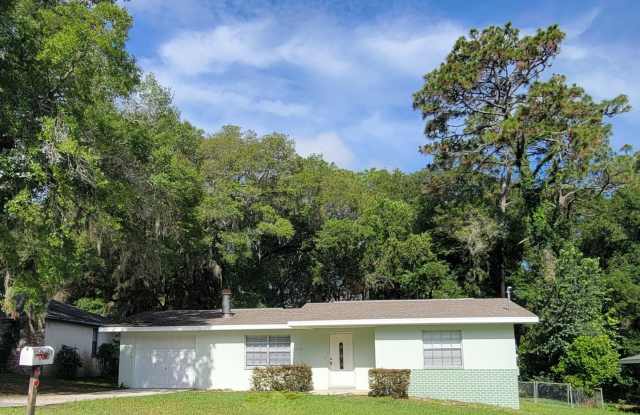 Gorgeous 3/2/1 Near Downtown Inverness!!! Gallery 1