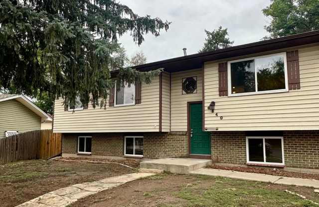 Updated Split-Level Gem | 5BD, 3BA | Large Fenced Yard + Deck photos photos
