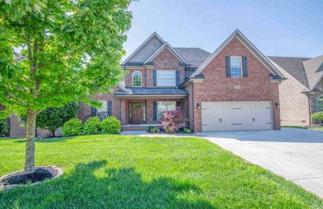Knoxville 37932 - 3 bedroom 2.5 bath - contact Linda Meese 865-591-6004 Gallery 1