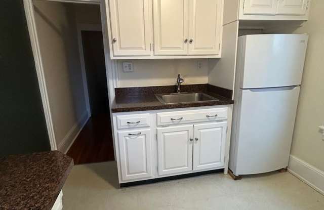 556 N Plum Street photos photos