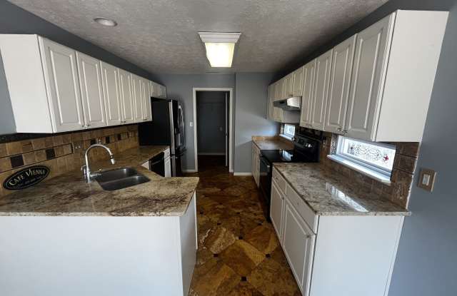 2461 Grand Fir Drive Gallery 3